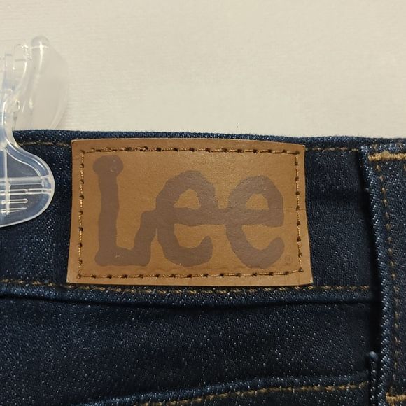 Lee Plus Size Jeans Women's Size 20P Regular Fit Straight Leg Mid Rise Blue - Picture 6 of 14